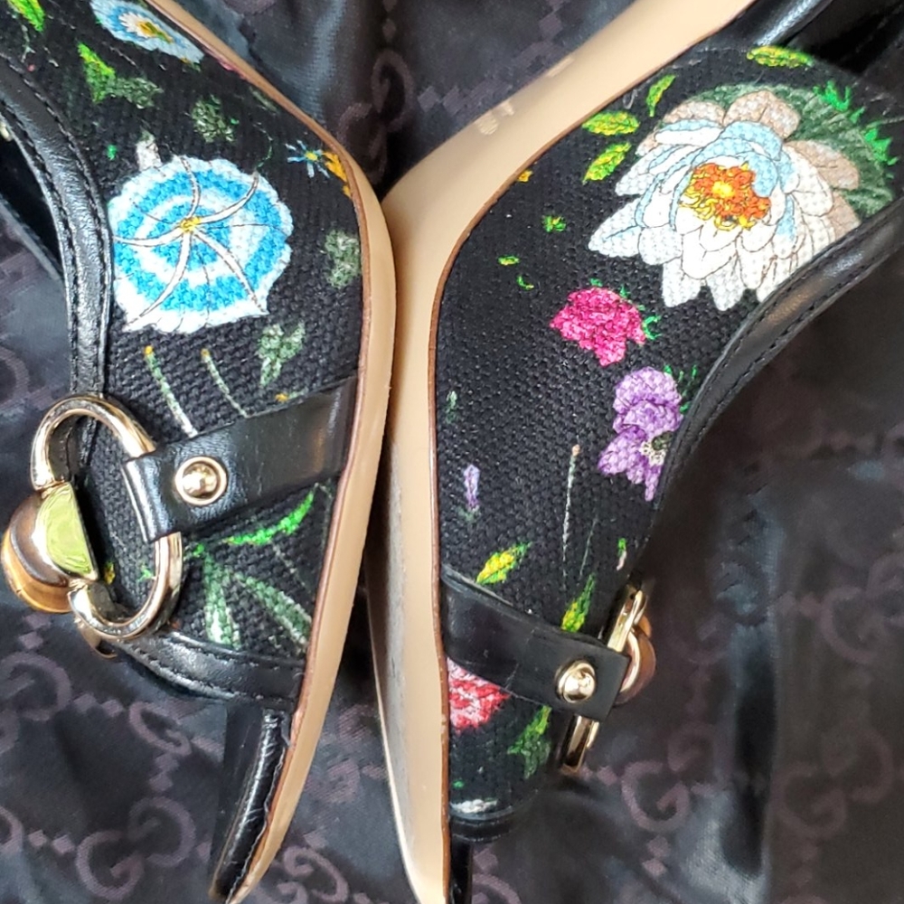 Gucci ๐ ๐ - Picture 3 of 8